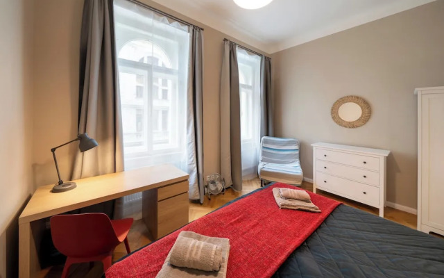 1 Bed Flat - Sleeps 5 - Parking - Wifi