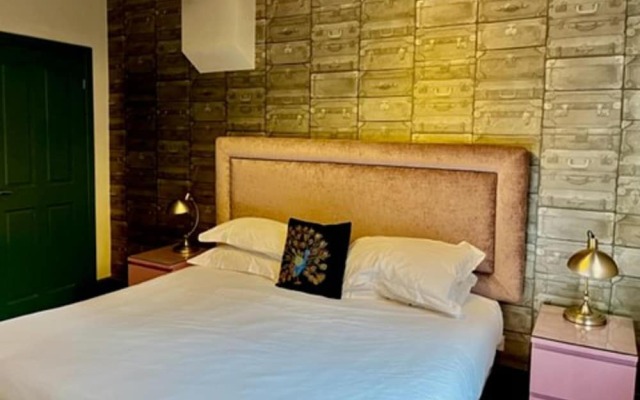 Chester Centre 2-bed Apartment -by Oddfellows