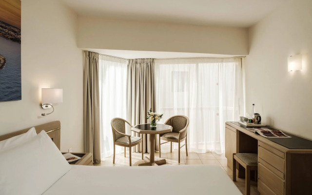 Diplomat Hotel