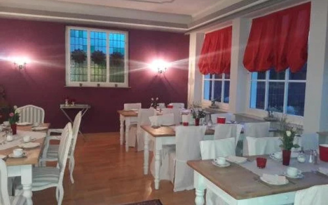 Hotel Krone am Park