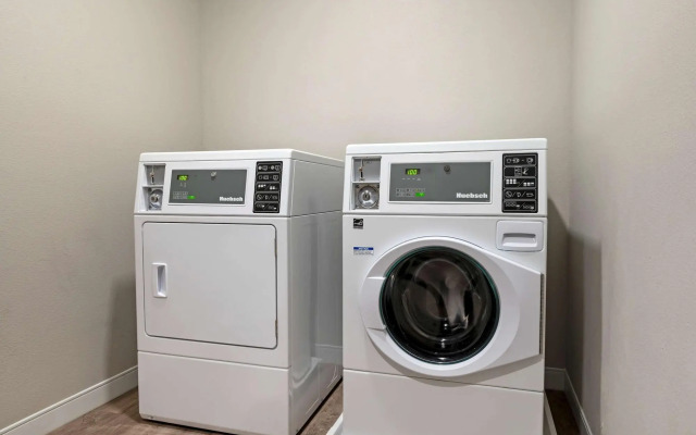 MainStay Suites Cincinnati University - Uptown