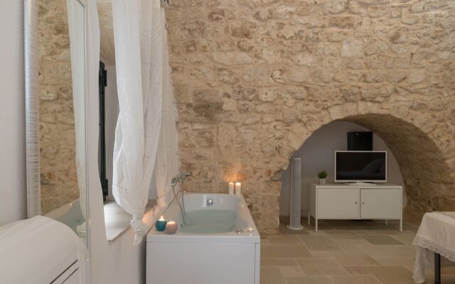 Suite Blanche con jacuzzi by Wonderful Italy