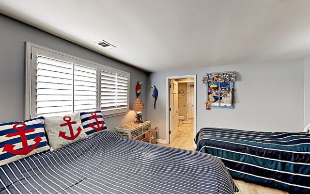 124 Oxnard - 3 Br Home