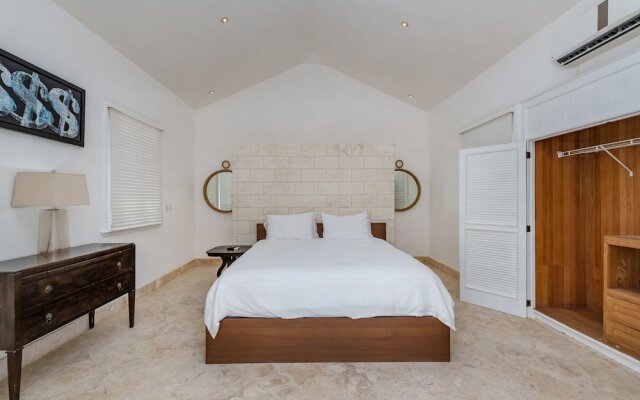 Luxury 2-level villa in Punta Cana