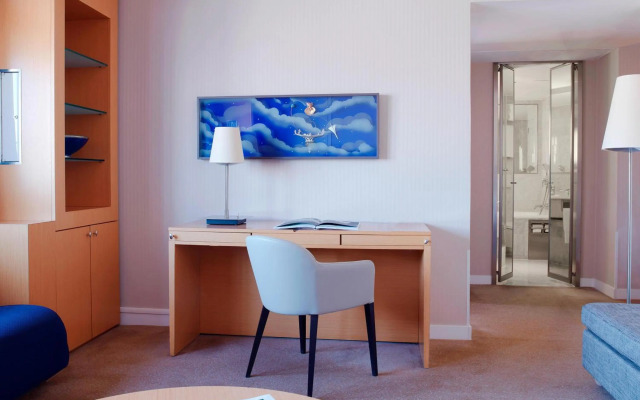Sheraton Paris Charles de Gaulle Airport Hotel
