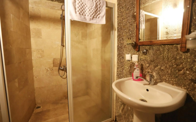 Antique Terrace Suites