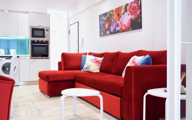 Vibrant & Cozy Apt in Athens