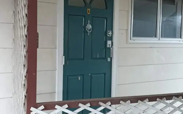 3 Bedroom House at 9 Steeles Lane