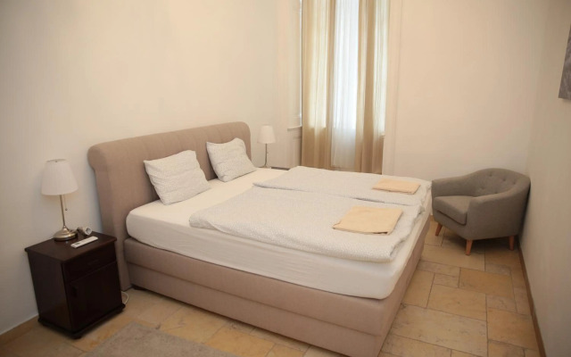 Heart of Vienna - City Apartment