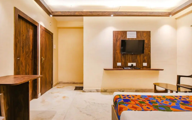 Fabhotel The Golden Orchid