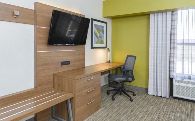 Holiday Inn Express Southington by IHG