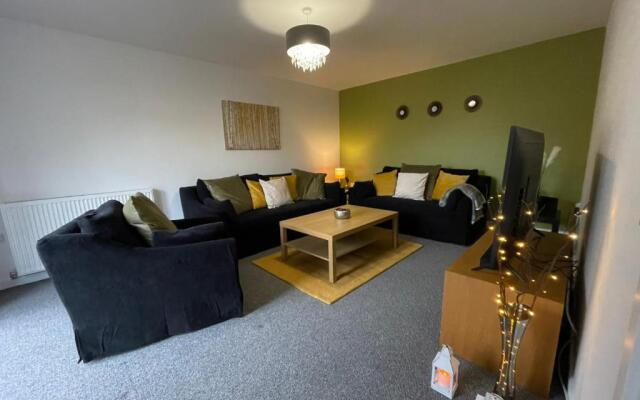 The Old Stables 17a