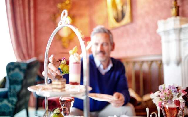 Dromoland Castle Hotel