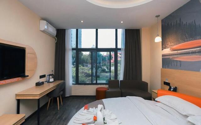 Thank Inn Hotel Guizhou Guiyang Guanshanhu District Century City