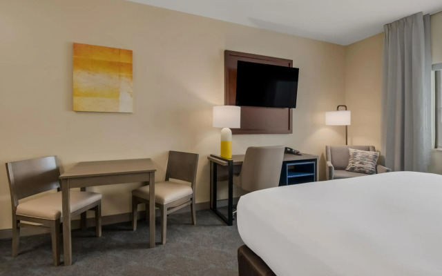 Comfort Inn & Suites Barnesville - Frackville