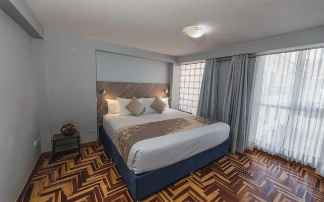 San Pedro Apartments