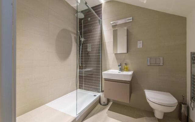 Hampden Apartments - The Victoria