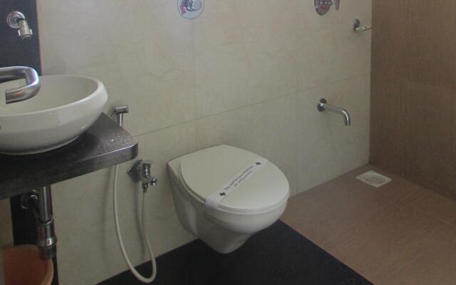 Capital O 74167 Hotel Mourya Residency