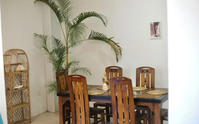 Room in Chalet - Amlou Surf House Mirissa