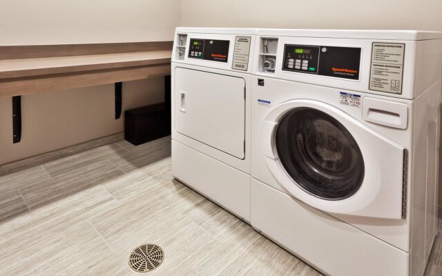 Fairfield Inn & Suites by Marriott Birmingham Colonnade