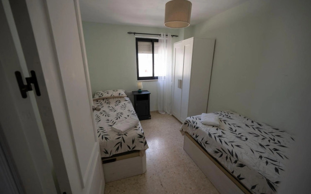 Bright and central 2 bedroom flat in Gibraltar
