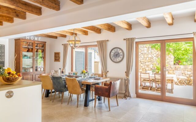 Mallorca Beautiful Villa With Pool in Puigpunyent