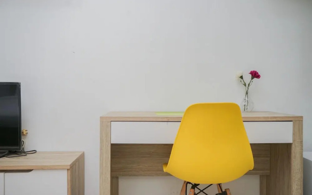 Relaxing Studio Apartment Springwood Residence Tangerang