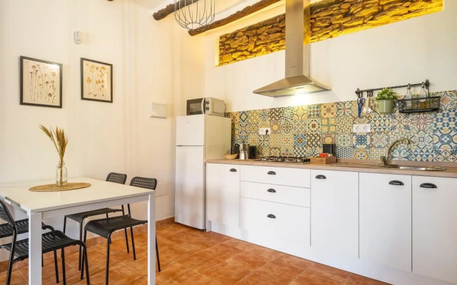 Two Houses With Shared Pool Chillout and see Views