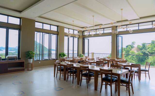 Flamingo Bajo Waecicu