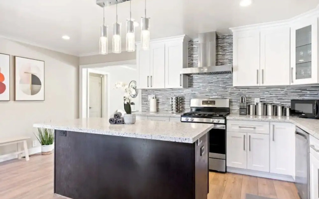 @ Marbella Lane - Modern Refreshing Home