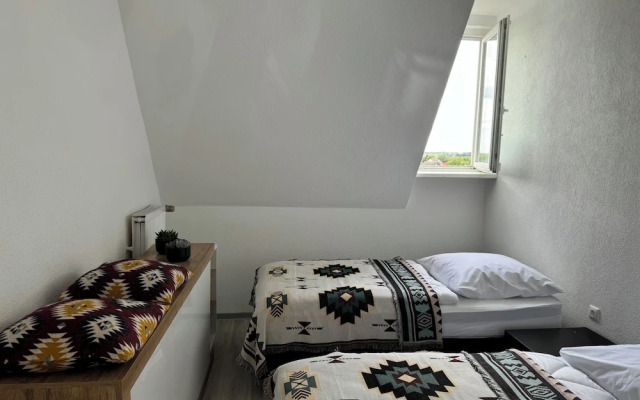 4 room cosy holiday apartment contactles