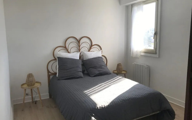 Apartment in Audierne Near Sandy Beach