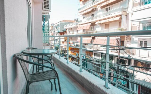 Lovely apartment with balcony in the city center