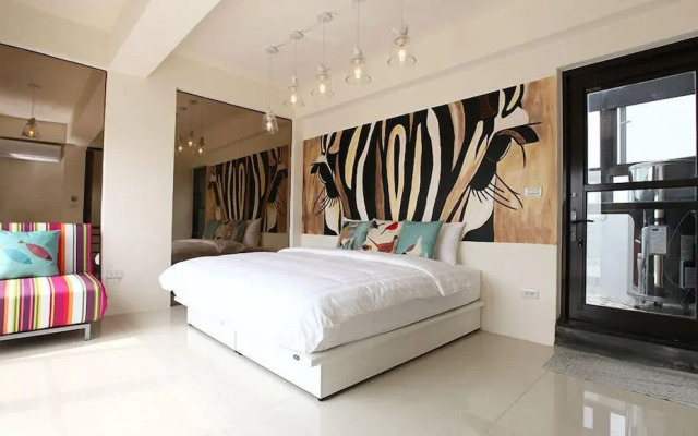 Hi Zebra Travel B&B