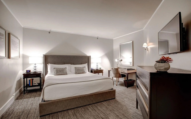 Woodmark Hotel and Still Spa
