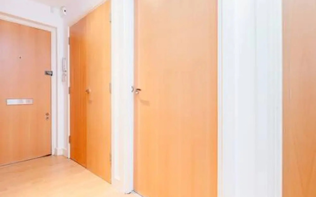 Morton Close Apartment