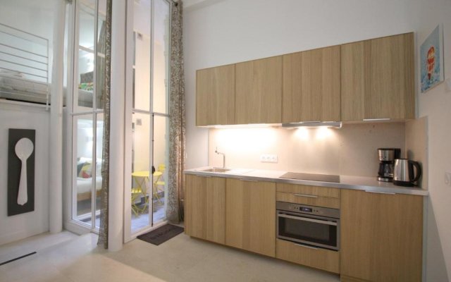 Appartements Paris Centre - At Home-Hotel