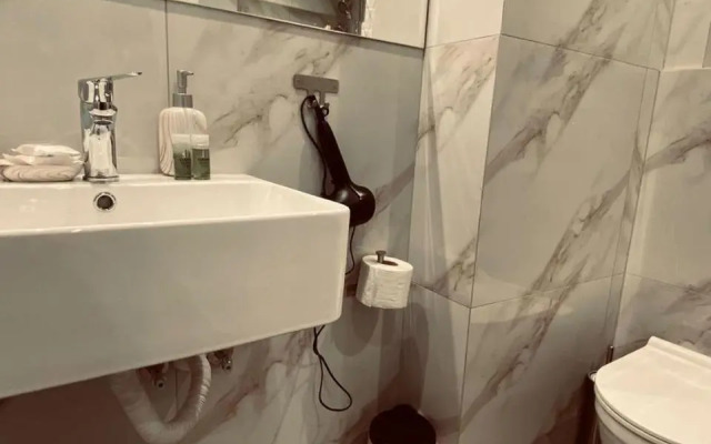 SMALL MEISONETTE NEAR THE METRO vipgreece