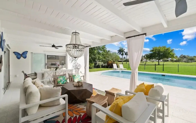 Luxury Beach House With a View
