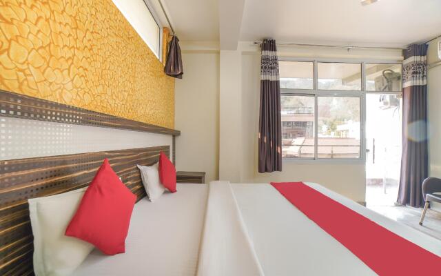 OYO 71947 Hotel Swaroop Retreat