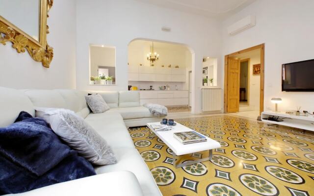 Treasurerome Grand Boheme Home 3BR