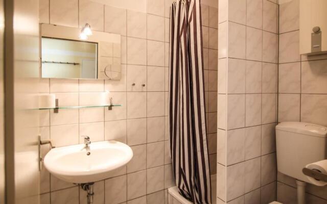 Apartments Kolo 77