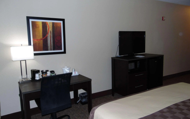 Best Western Teal Lake Inn