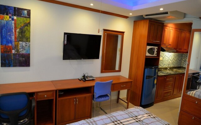 Jomtien Beach Condominium 5th Floor Studio Apartment