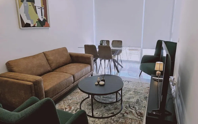104 NIC - 501 Stay Cosmo City Suite