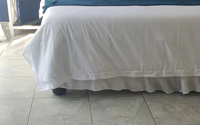 Anopam Guest House