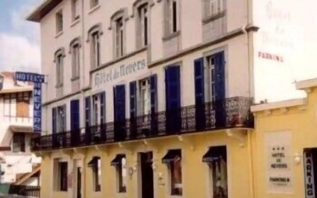 hotelImage