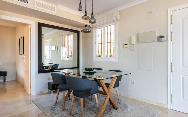 Elviria Marbella Luxury Penthouse Two Rooms PARKING and Golf