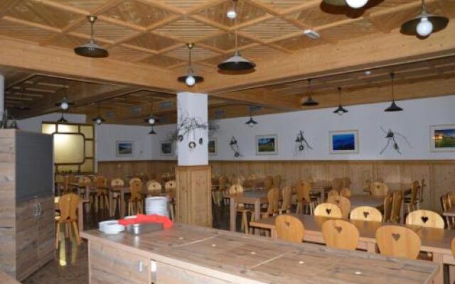 Hotel Lukov Dom