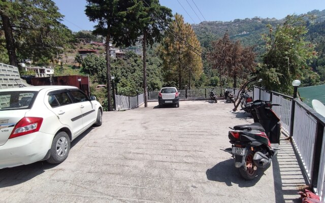 StudioZ Paradise Hills Mussoorie